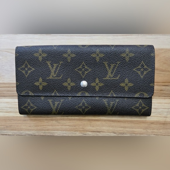 Louis Vuitton Handbags - LOUIS VUITTON WALLET